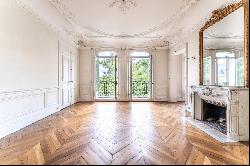 Paris 5th District – A sunny 3-bed apartment