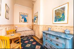 Paris 5th District –  A peaceful 3-bed apartment