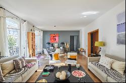 Paris 7th District - A bright and peaceful pied a terre