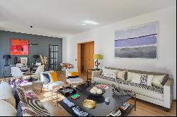 Paris 7th District - A bright and peaceful pied a terre