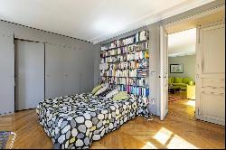 Paris 9th District – An elegant 4-room apartment