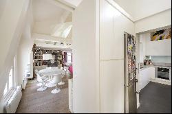 Paris 6th District -An ideal pied a terre