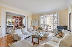 Paris 5th District – An elegant 3-bed apartment in a prime location