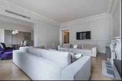 Paris 8th District – An exceptional 3-bed apartment in a prime location