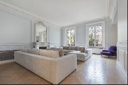 Paris 8th District – An exceptional 3-bed apartment in a prime location