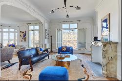 Paris 8th District – A superb 5-bed apartment with a balcony