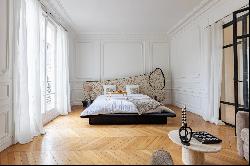 Neuilly-sur-Seine  -  A furnished family apartment