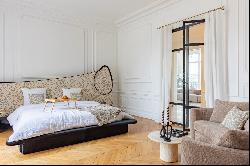 Neuilly-sur-Seine  -  A furnished family apartment