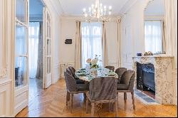 Neuilly-sur-Seine  -  A furnished family apartment