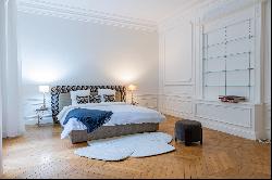 Neuilly-sur-Seine  -  A furnished family apartment