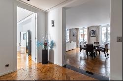 Paris 16th District - A renovated pied a terre