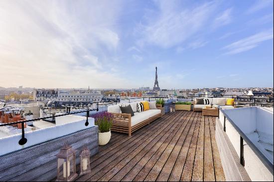 Paris 8th District - A superb penthouse apartment with terraces