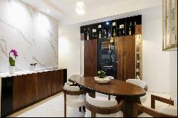 Paris 8th District – A superb pied a terre