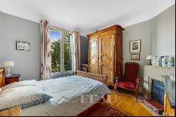 Chaville Parc Fourchon - A 5-bed period property with a garden