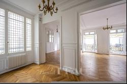 Paris 17th District – A superb 3-bed apartment