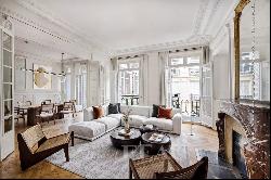 Paris 17th District – A superb 3-bed apartment