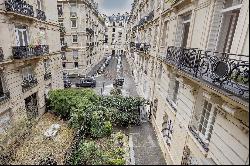 Paris 17th District – A superb 3-bed apartment