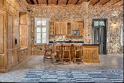 Remarkable Tuscan-Style Private Home in Neve Tzedek Neighborhood