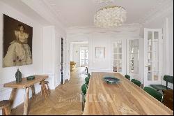 Paris 10th District - A meticulously renovated 6-room apartment