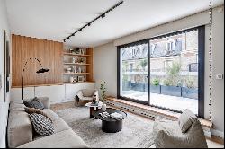 Paris 7th District –  A 2-bed apartment with a terrace