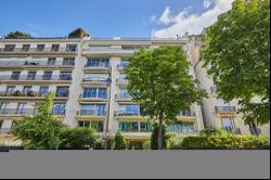 Neuilly-sur-Seine  - A 2-bed apartment with a garden