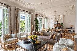 Paris 7th District – A magnificent 3-bed apartment