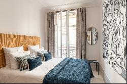 Paris 7th District – A magnificent 3-bed apartment