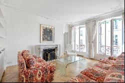 Paris 6th District – A bright and spacious 2/3 bed apartment