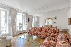 Paris 6th District – A bright and spacious 2/3 bed apartment