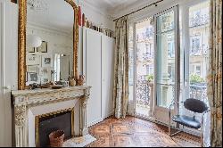 Paris 7th District - An elegant pied a terre