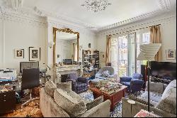 Paris 7th District - An elegant pied a terre