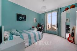 Versailles Notre Dame Les Prés – A renovated 4-bed apartment