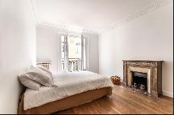 Paris 6th District – A bright 5-bed apartment