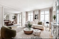 Paris 17th District – A six-room apartment to renovate