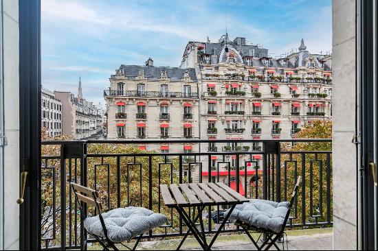 Paris 8th District - A magnificent duplex apartment in a prime location