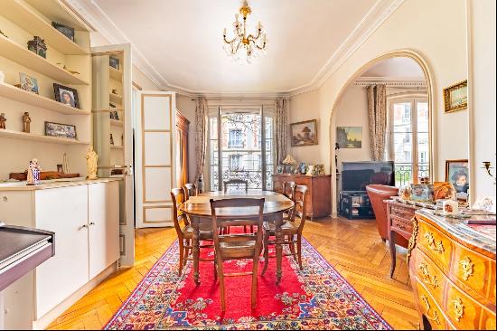 Paris 16th District - A 3-bed family apartment