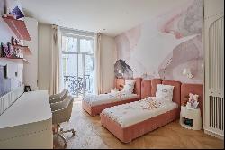 Paris 16th District - An exceptional 4-bed apartment