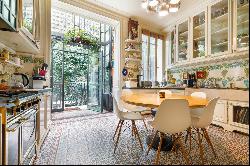 Paris 14th District –  A remarkable 6-bed property