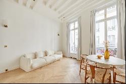 Paris 6th District - Saint-Germain-des-Prés, one bedroom flat in perfect condition.