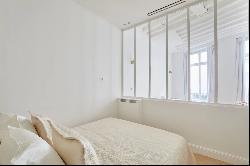 Paris 6th District - Saint-Germain-des-Prés, one bedroom flat in perfect condition.