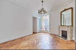 Paris 17th District – An elegant 3-bed apartment