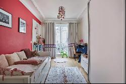 Paris 17th District – A 4/5 bed family apartment