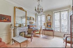 Paris 16th District –  A 2/3 bed apartment