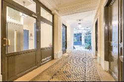 Paris 4th District – An ideal pied a terre