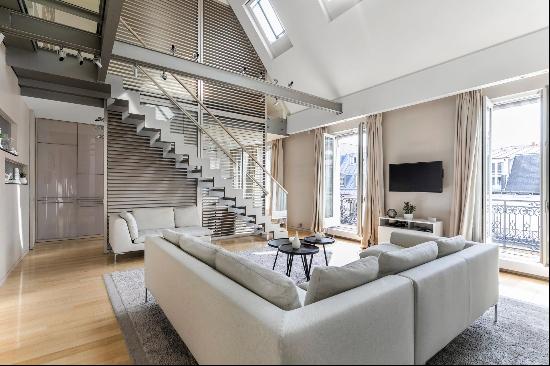 Paris 8th District -  A magnificent split-level apartment