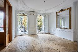 Paris 5th District – A 3-bed apartment in a prime location