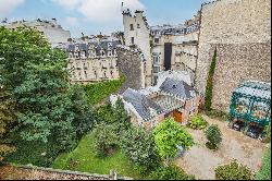 Paris 16th District – A 3-bed apartment with terraces