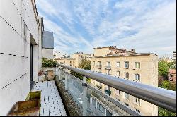 Paris 15th District -  A 4-bed family apartment