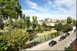 Neuilly-sur-Seine - A superb 4-bed apartment