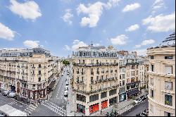 Paris 2nd District – A superb 3-bed apartment with a balcony